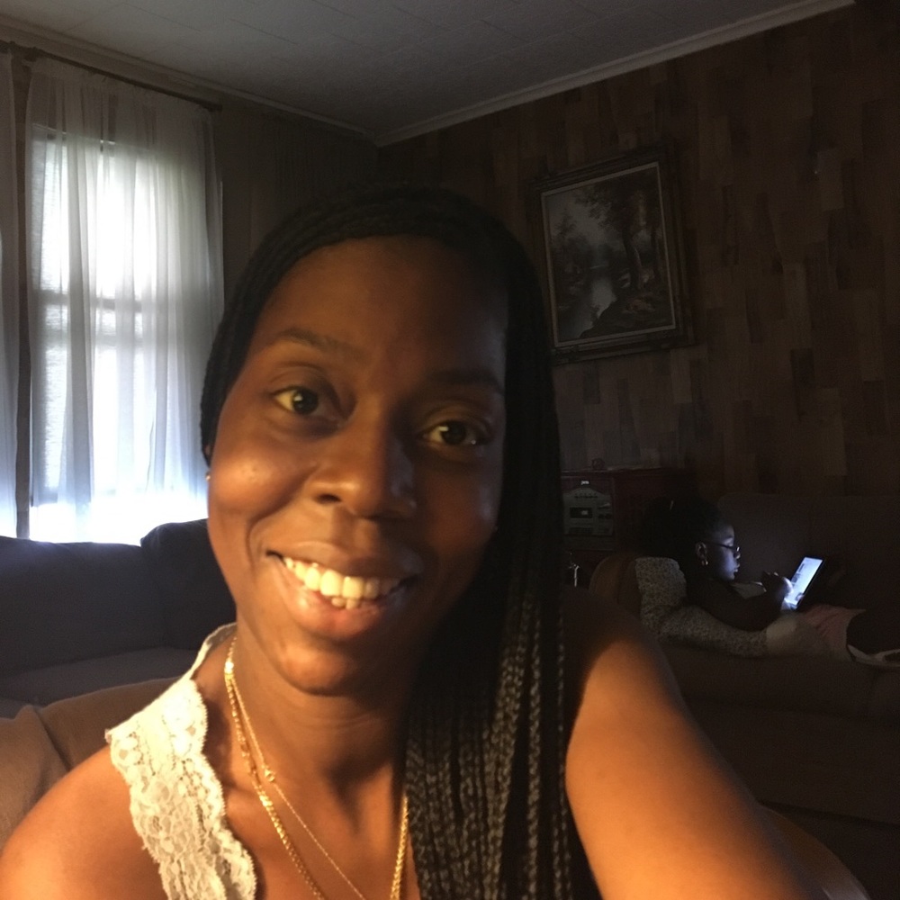 Meet your Posher, Tajana